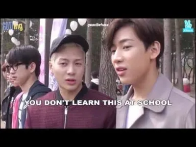 Qui a dit "I go to school boi" ?