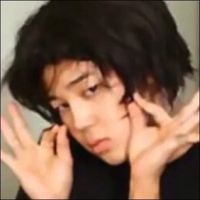 Qui est-ce ?
*indice : Jeunesse*