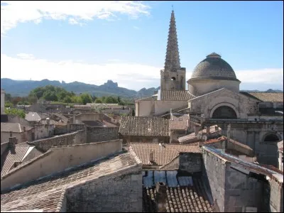 La ville de Saint-Rémy-de-Provence est dans :