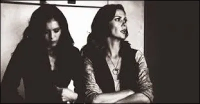 Qui est Nadia ? Katherine a quel pouvoir en tant qu'humaine/voyageuse ?