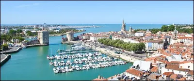 Comment s'appellent les habitants de La Rochelle ?