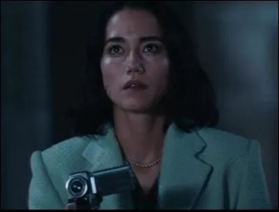 Comment s'appelle cette femme ?