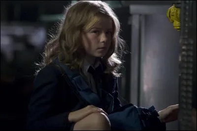 Comment s'appelle cette petite fille ?