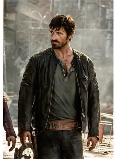 Quel est le surnom de cet homme ?