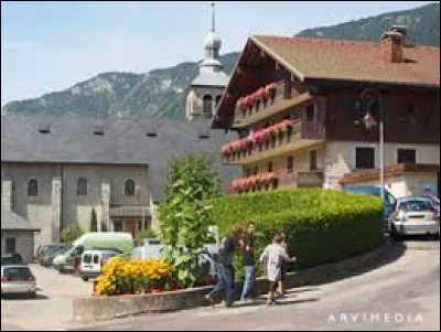 Je vous emmène en Auvergne-Rhône-Alpes à la découverte des Villards-sur-Thônes. Commune de l'arrondissement d'Annecy, elle se trouve dans le département ...