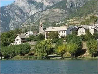 Le Lauzet-Ubaye est une commune Bas-Alpine située en région ...