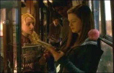 Dans "Harry Potter et le Prince de sang-mêlé", en quelle année sont Ginny Weasley et Luna Lovegood ?