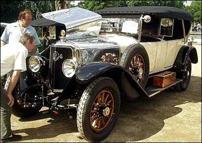 Quel est ce modèle Panhard de 1921 ?