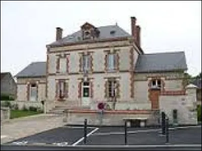 Commune du Centre-Val-de-Loire, dans la région agricole du Gâtinais riche, Courcelles se situe dans le département ...