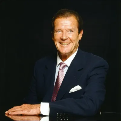 Suite à un cancer, ce grand monsieur qu'était Roger Moore, nous quittait le 23 mai 2017. Il était alors âgé de :