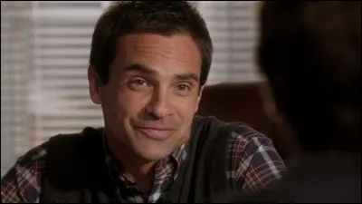 Comment s'appelle le docteur que Clay consulte ?