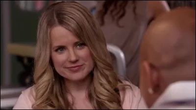 Qui est le père de l'enfant de Lauren ?