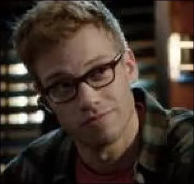 NCIS : Los Angeles - Quel est l'élément chimique préféré d'Eric Beale ?