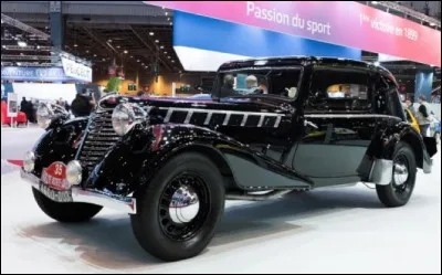 Quel est le nom de cette Renault 8 cylindres ?