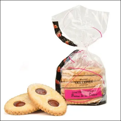 Quelle est cette spécialité de Romans, deux sablés, ovales, dentelés, percés de deux trous et fourrés à la confiture ?