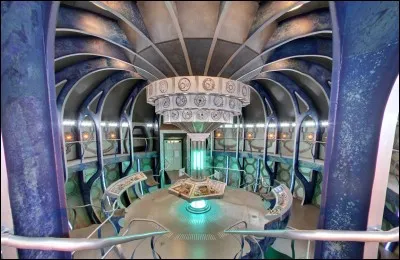 Quelle taille fait le TARDIS à l'intérieur ?