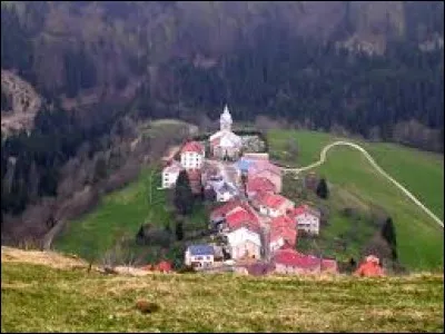 Village de Burgogne-Franche-Comté, dans l'arrondissement de Saint-Claude, Les Bouchoux se situent dans le département ...