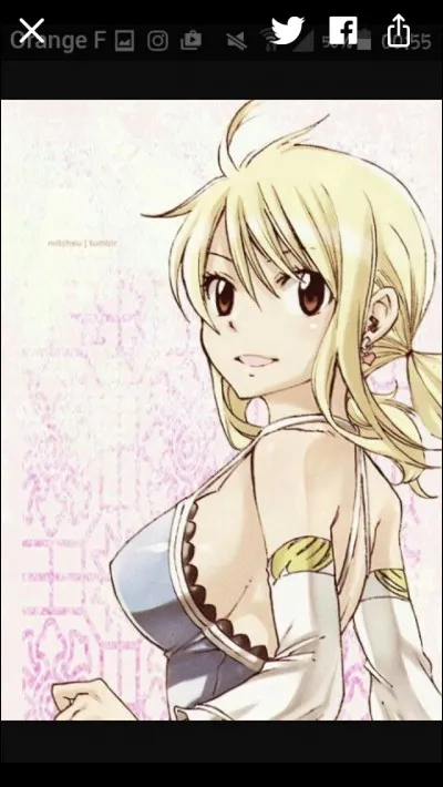 Lucy poss&egrave;de 10 cl&eacute;s.