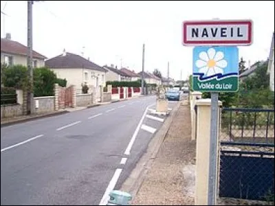 Lorsque vous décidez de partir en vacances à Naveil pour être dans un cadre rural, dans la région Centre-Val-de-Loire dans quel département partez-vous ?