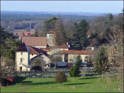 Maintenant vous décidez de vous offrir des vacances près de la Suisse, dans la commune de Jasseron, dans le département ...