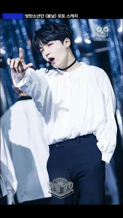 Pourquoi Suga a-t-il pris "Suga" comme nom de scène ?