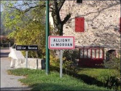 Le départ de cette nouvelle balade dominicale est donné devant le panneau d'Alligny-en-Morvan. Commune Nivernaise, elle se situe en région ...