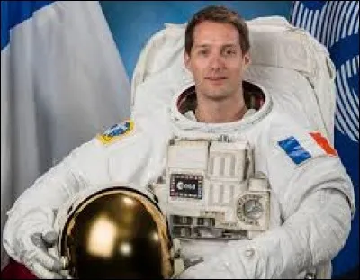 Thomas Pesquet est récemment revenu de son voyage extraordinaire dans l'espace, qui étaient ses compagnons de voyage ?