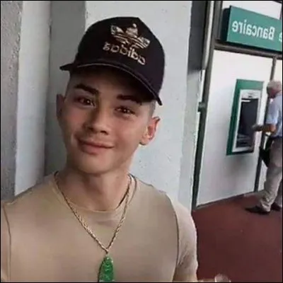 Comment s'appelle le chien de Jimmy ?