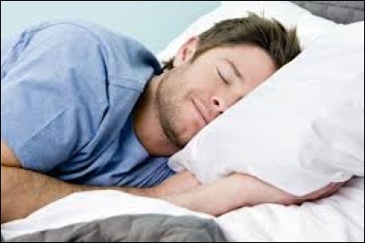 Être privé de sommeil est plus dangereux que d'être privé de nourriture.