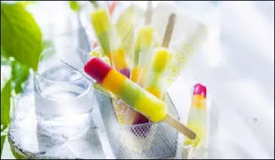Une glace aux fruits variés est un...