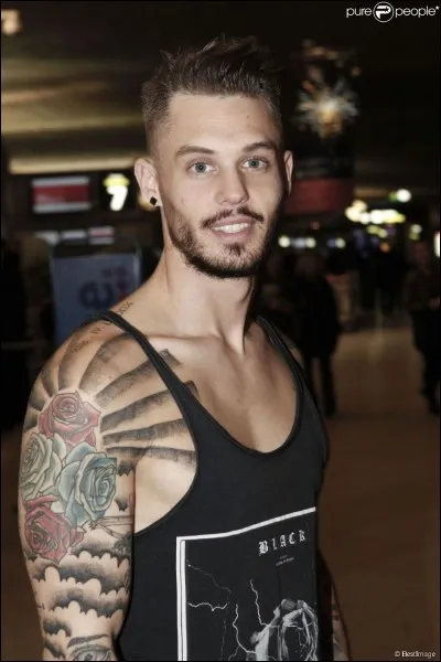 Que faisait-il avant "Les Anges 7" ?