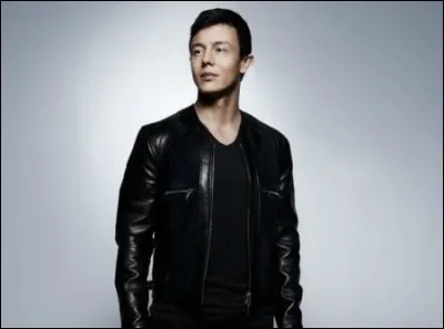 Qui est ce chanteur ?