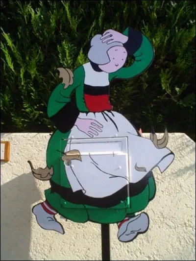 Une lettre, selon Pierre Perret.