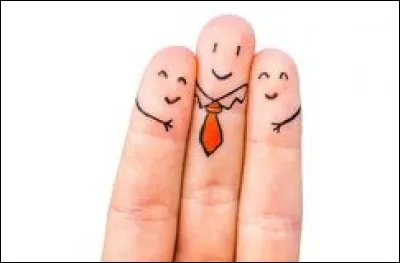 Dans les cassettes 2 et 3, Hannah parle d'un trio d'amis inséparables :