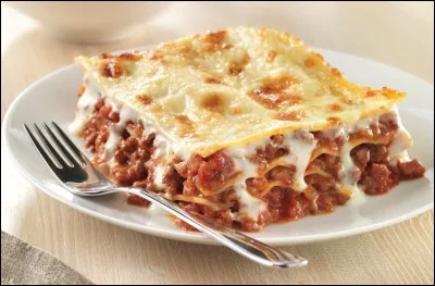 Lequel de ces chats aime ce plat ?