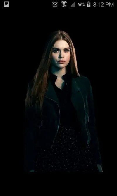 Qui a déjà embrassé Lydia ?