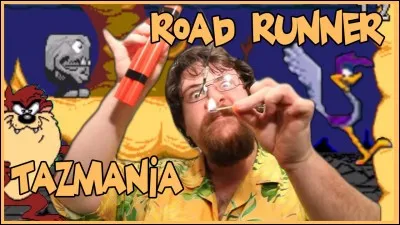 Dans la vidéo "Road Runner & Tazmania", avant le générique, JDG est face à un jeu vidéo sur un rocher, une description apparaît, qu'est-il écrit ?