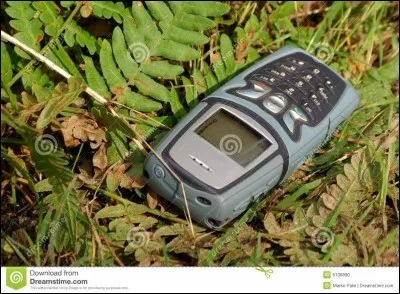 Soudain, tu n'arrives plus à mettre la main sur ton portable :