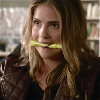 Avec qui Malia a-t-elle déjà été en couple ? (avant la saison 6)