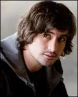 Quel personnage est jou par Tom Beck ?