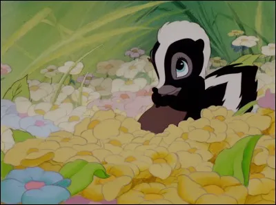 Comment s'appelle la moufette dans "Bambi" ?
