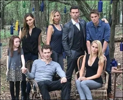 Qui fut le premier Mikaelson réveillé de son sommeil ?