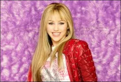 Cette chanteuse et actrice a débuté dans la série "Hannah Montana" sur Disney Channel à l'âge de 14 ans ?