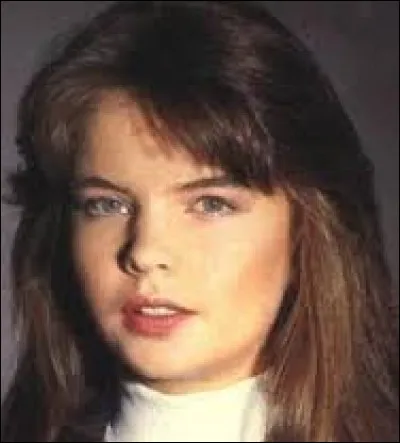 Elle avait 11 ans lorsqu'elle rencontre le succès avec sa chanson "Y a pas que les grands qui rêvent" en 1989. Il s'agit de...