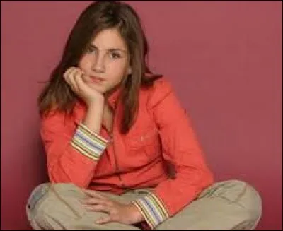 À l'âge de 11 ans, elle devient célèbre grâce à sa chanson "Un monde parfait" en 2005, il s'agit de...
