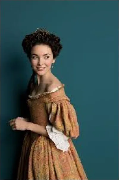 Encore une brune ! Mais cette fois-ci il s'agit de...