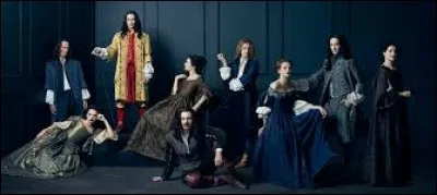 Parmi les femmes sur cette photo, combien sont des amantes du roi ?