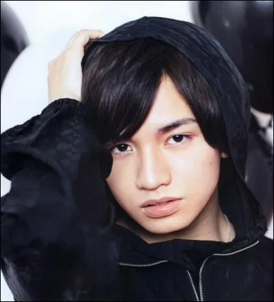 De quel instrument joue Nakajima Kento ?