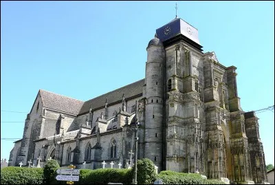 En passant par la Lorraine,dans l'arrondissement de Bar-Le-Duc,nous nous arrêterons à Rembercourt-Sommaines pour contempler une superbe église Renaissance,dans quel département serons-nous ?