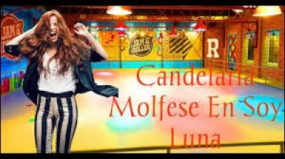 De qui Ava est-elle amoureuse ?